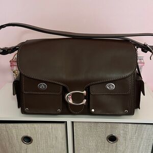 Coach cargo tabby 36